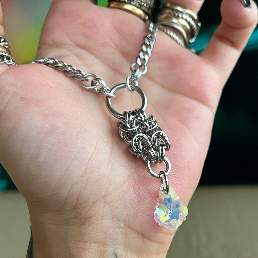 Handmade maille necklace iridescent yellow austrian crystal celtic goth boho - Picture 6 of 13